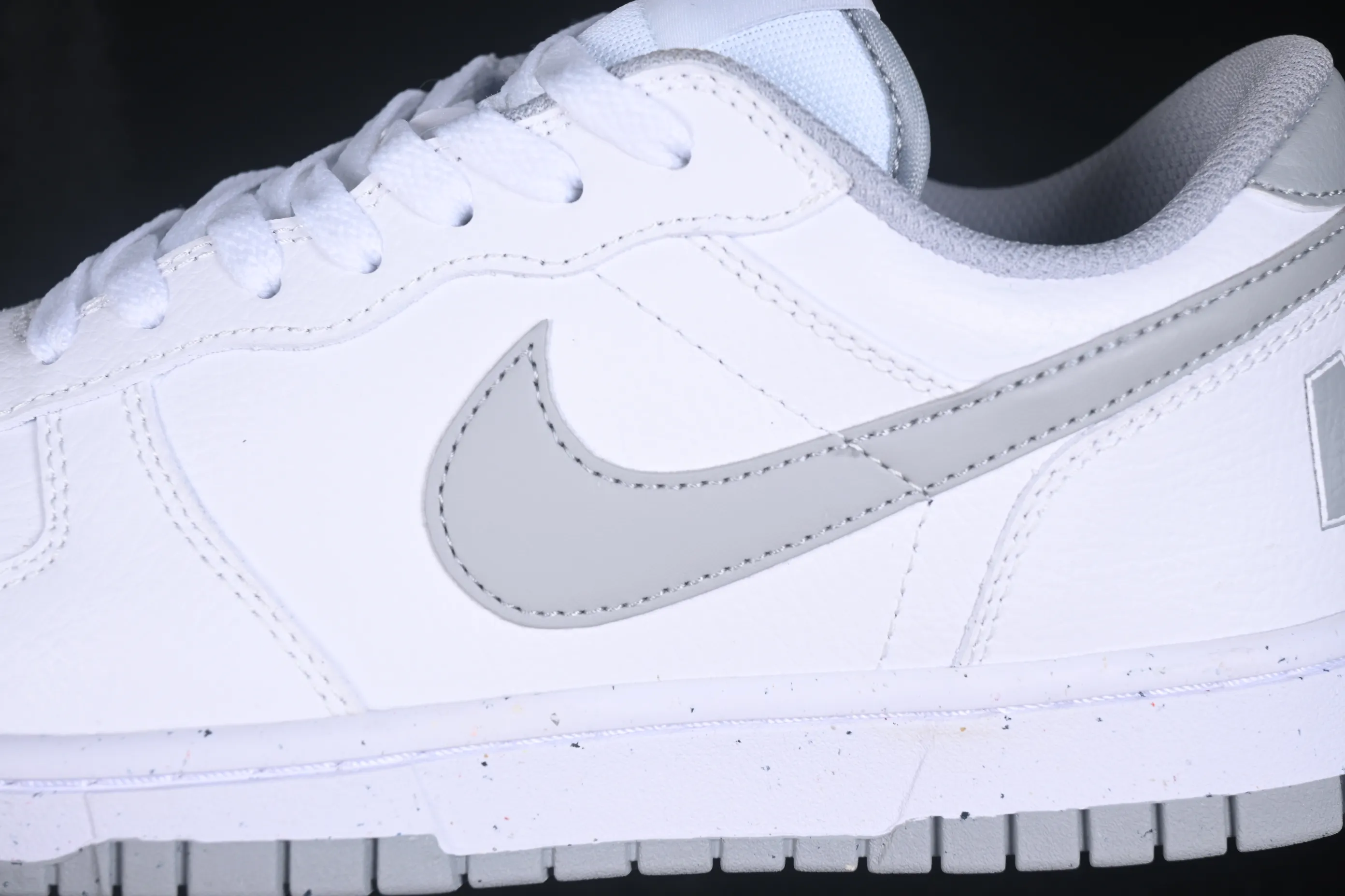 All categories Nk SB Dunk series Nk SB Dunk Low low-top sneakers Nike SB Dunk Low white gray low-top casual sneakers 355152-106